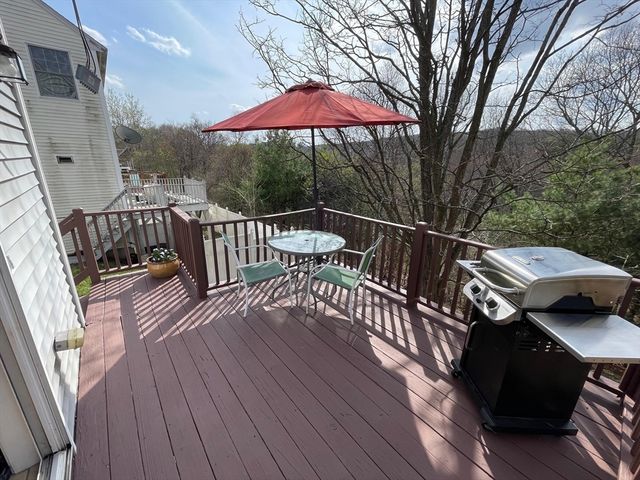 476 Plantation St, Worcester, MA 01605