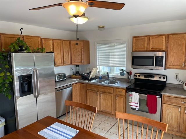 476 Plantation St, Worcester, MA 01605