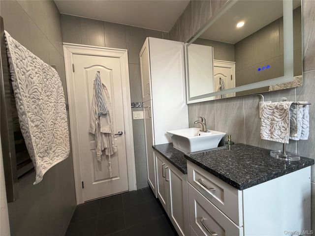 8384 116th Street 5G, Kew Gardens, NY 11415