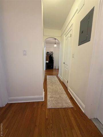 8384 116th Street 5G, Kew Gardens, NY 11415