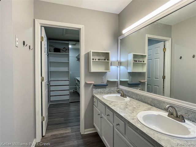 4927 Ravine Court, Ann Arbor, MI 48105