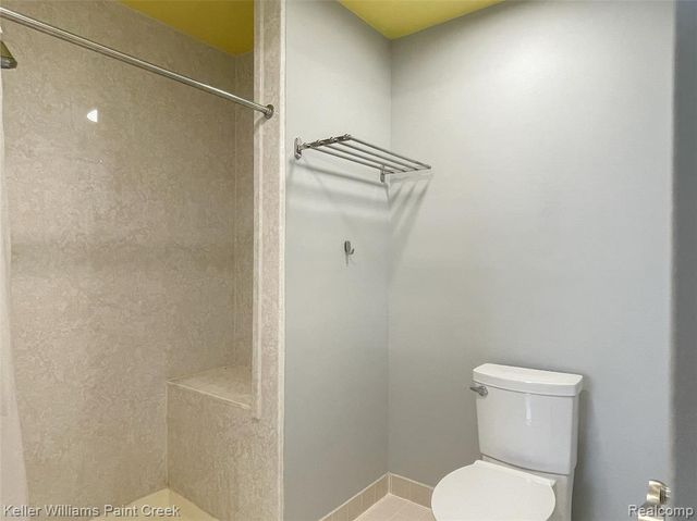 4927 Ravine Court, Ann Arbor, MI 48105