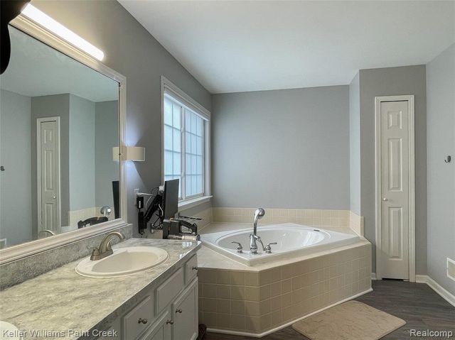 4927 Ravine Court, Ann Arbor, MI 48105