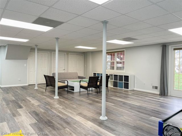 4927 Ravine Court, Ann Arbor, MI 48105