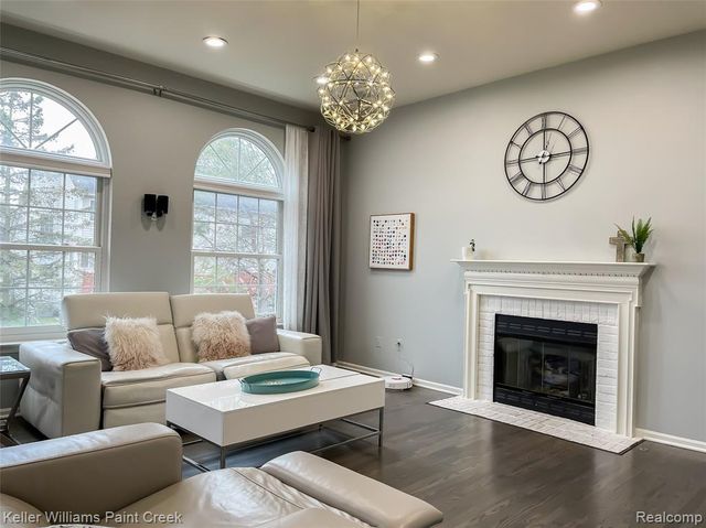 4927 Ravine Court, Ann Arbor, MI 48105