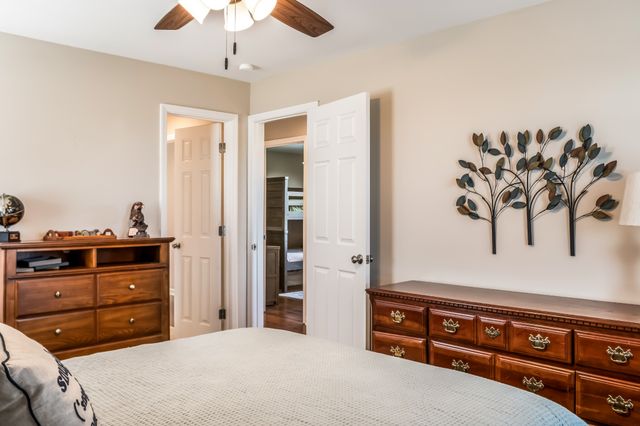 133 Clearview Cir, Hendersonville, TN 37075