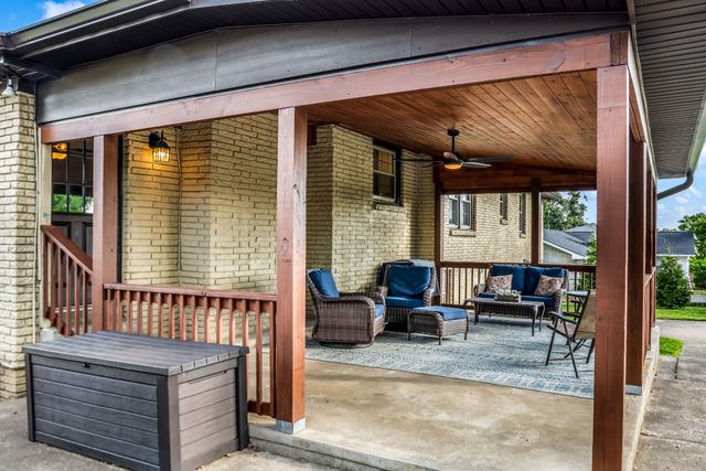 133 Clearview Cir, Hendersonville, TN 37075