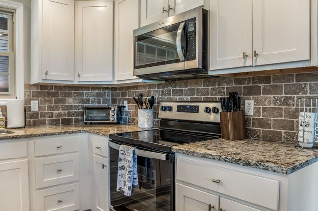 133 Clearview Cir, Hendersonville, TN 37075