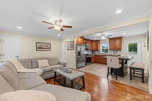 4 Douglas Road, East Brunswick, NJ 08816