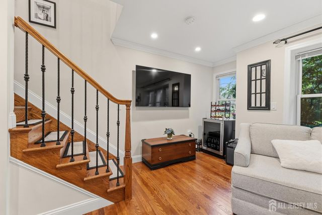 4 Douglas Road, East Brunswick, NJ 08816