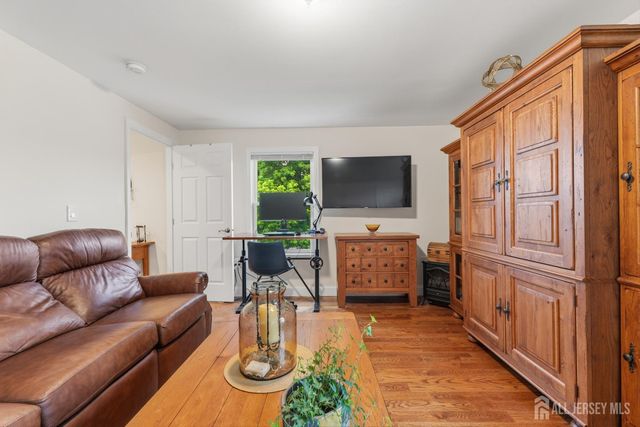 4 Douglas Road, East Brunswick, NJ 08816