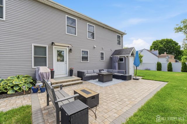 4 Douglas Road, East Brunswick, NJ 08816