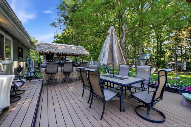 65 Patricia Lane, South Setauket, NY 11720