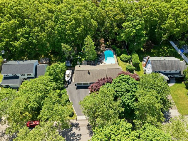 65 Patricia Lane, South Setauket, NY 11720