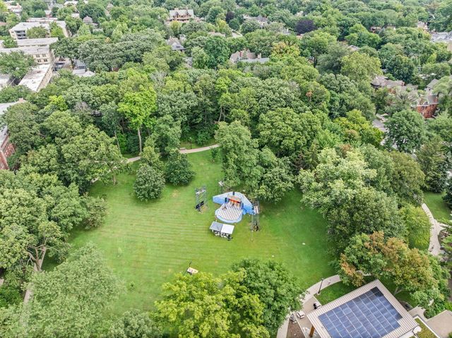 1036 Lake Street 2N, Oak Park, IL 60301