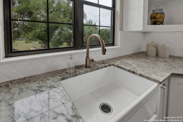 1233 Tenderfoot, New Braunfels, TX 78132