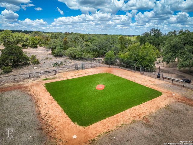 1233 Tenderfoot, New Braunfels, TX 78132