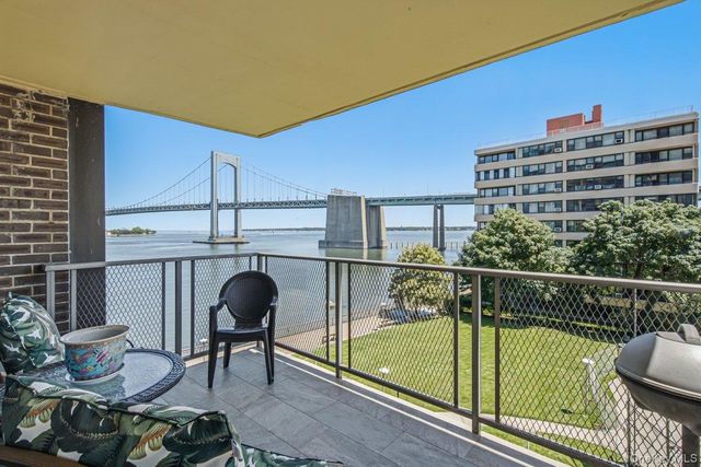166-25 Powells Cove Boulevard 4M, Beechhurst, NY 11357