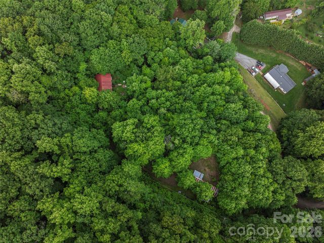68 Long Ridge Road, Candler, NC 28715