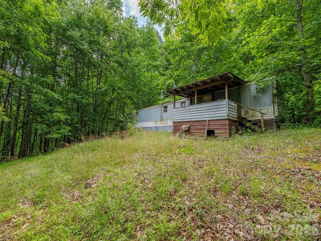 68 Long Ridge Road, Candler, NC 28715