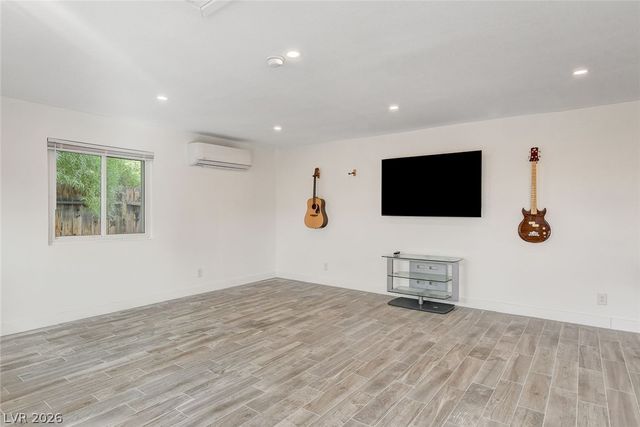 1017 Oakey Boulevard, Las Vegas, NV 89104