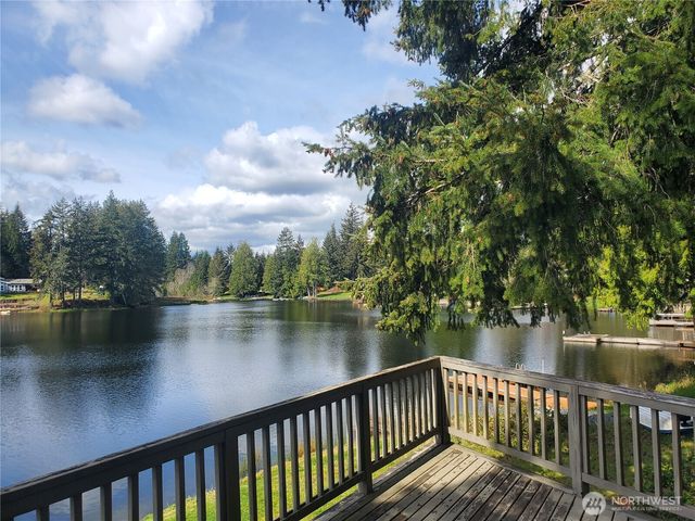 10 E North Cove Road, Shelton, WA 98584
