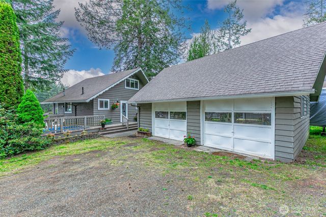 10 E North Cove Road, Shelton, WA 98584