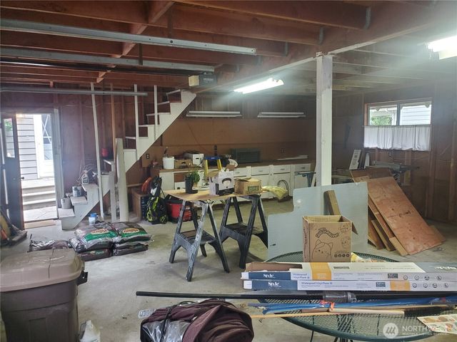10 E North Cove Road, Shelton, WA 98584