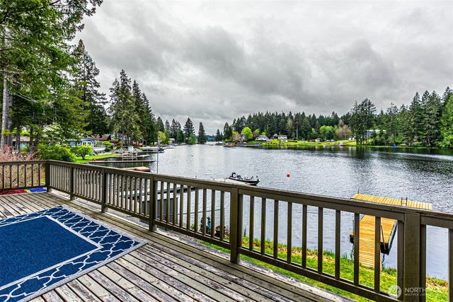 10 E North Cove Road, Shelton, WA 98584