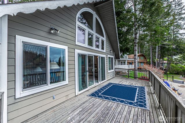 10 E North Cove Road, Shelton, WA 98584