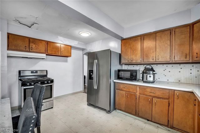 16013 Corkhill Road, Maple Heights, OH 44137
