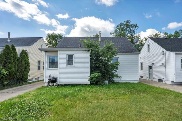 16013 Corkhill Road, Maple Heights, OH 44137