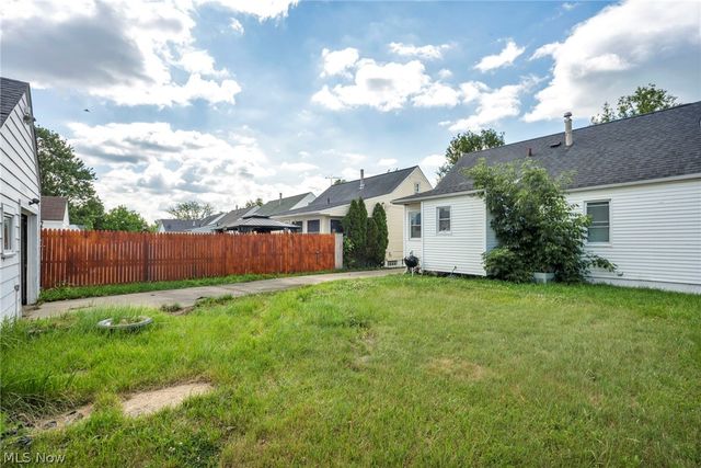 16013 Corkhill Road, Maple Heights, OH 44137