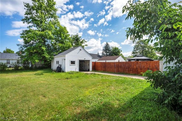 16013 Corkhill Road, Maple Heights, OH 44137