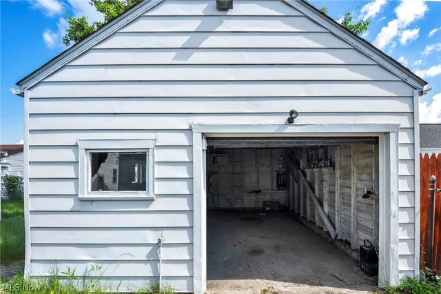 16013 Corkhill Road, Maple Heights, OH 44137