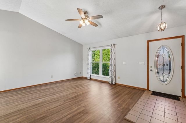 1340 Tenagra Way, Columbus, OH 43228