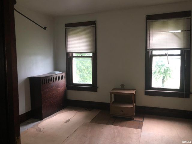 342 W REYNOLDS Street, Springfield, IL 62702