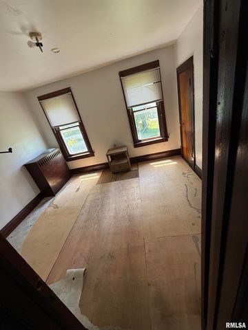 342 W REYNOLDS Street, Springfield, IL 62702