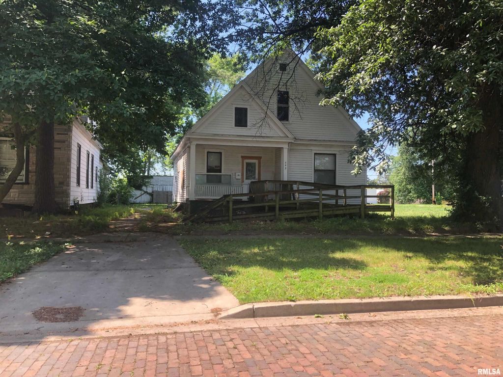342 W REYNOLDS Street, Springfield, IL 62702