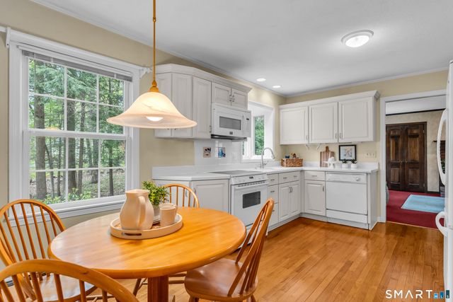 200 Whitethorn Drive, Guilford, CT 06437