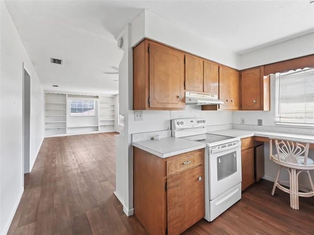 703 & 705 CLEVELAND AVENUE, Wildwood, FL 34785