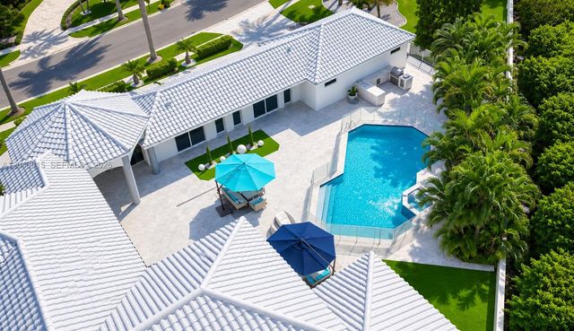 2673 NW 64th Boulevard, Boca Raton, FL 33496