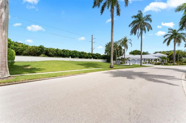 2673 NW 64th Boulevard, Boca Raton, FL 33496