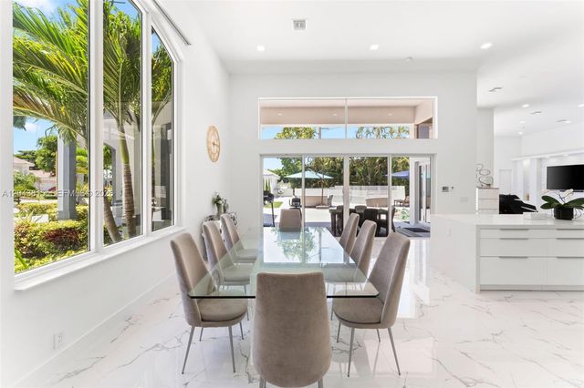 2673 NW 64th Boulevard, Boca Raton, FL 33496