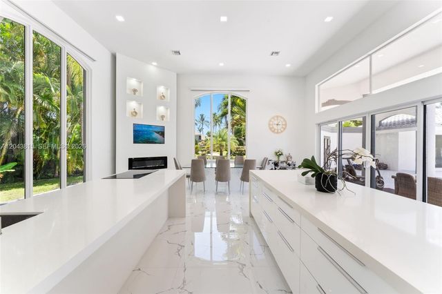 2673 NW 64th Boulevard, Boca Raton, FL 33496