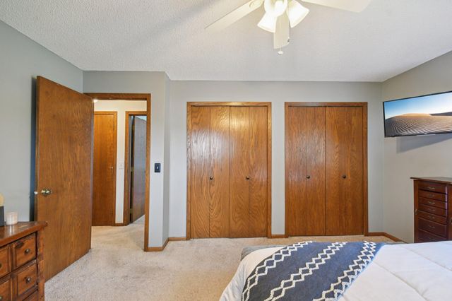1718 13th Avenue W, Shakopee, MN 55379