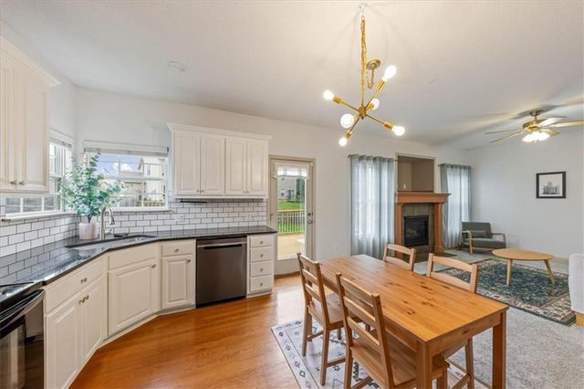 3901 NW Old Stagecoach Road, Kansas City, MO 64154