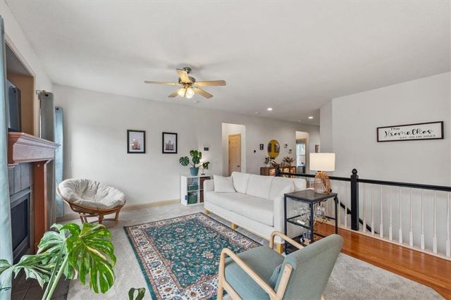 3901 NW Old Stagecoach Road, Kansas City, MO 64154