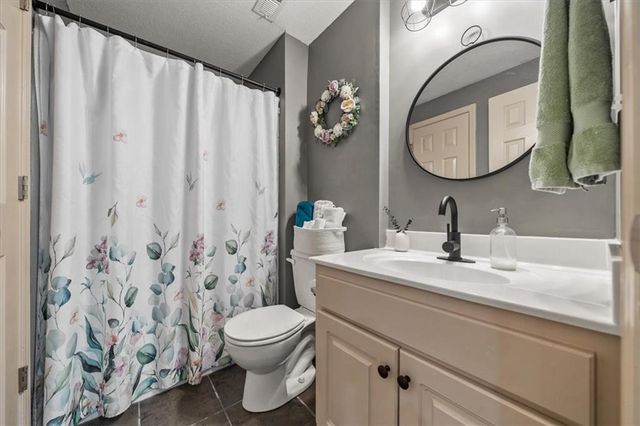3901 NW Old Stagecoach Road, Kansas City, MO 64154