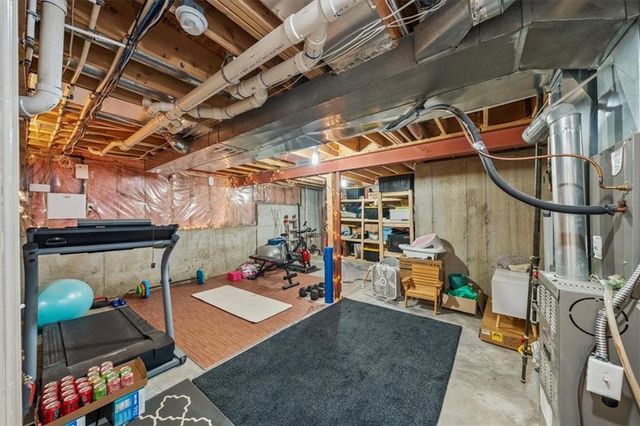 3901 NW Old Stagecoach Road, Kansas City, MO 64154